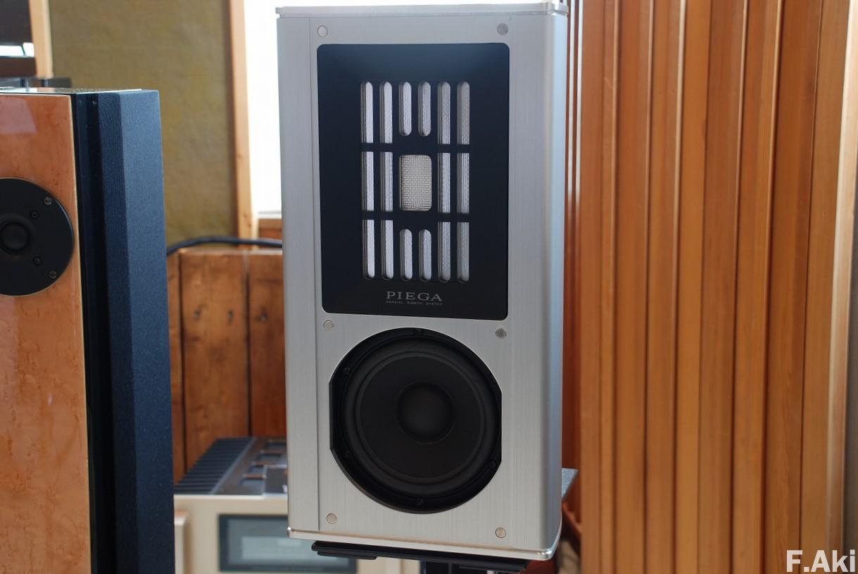 オーディオ・ベースマン見たり聴いたり ピエガ Premium 301・・清潔感に溢れる。女性にお勧め。